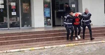 İZMİR’DE 2 ZEHİR TACİRİ YAKALANDI  