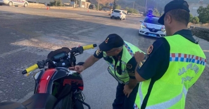 JANDARMA TRAFİK DENETİMLERİNDE 4,5 MİLYON LİRA CEZA KESTİ