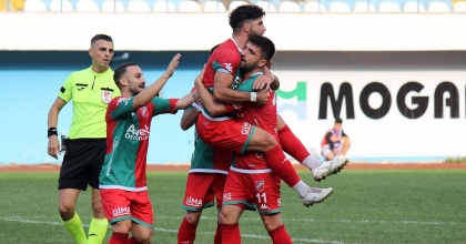 KARŞIYAKA, GOLLERİYLE GRUBUNUN ZİRVESİNDE  