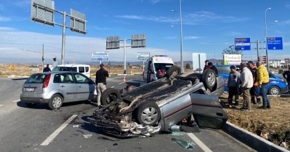 AFYONKARAHİSAR'DA KAZA 5 YARALI