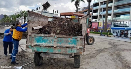 MARMARİS’TE FIRTINA TEMİZLİĞİ  