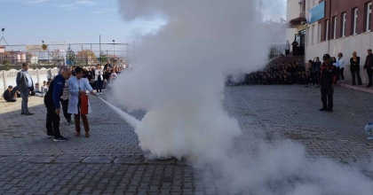 ÖĞRENCİLERE 'AFET FARKINDALIK' EĞİTİMİ VERİLDİ