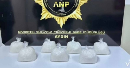 OTOMOBİLİN BAGAJINDA 6 KİLOGRAM 940 GRAM UYUŞTURUCU ELE GEÇİRİLDİ  