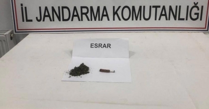 ÜZERİNDE UYUŞTURUCU İLE YAKALANDILAR: 5 GÖZALTI  