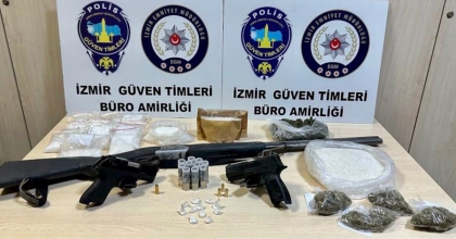 İZMİR'DE GÜVEN TİMLERİ'NDEN UYUŞTURUCU BASKINI