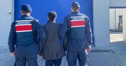 37 YIL HAPİS CEZASIYLA ARANAN ŞAHIS JANDARMA TARAFINDAN YAKALANDI