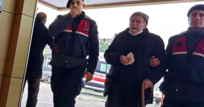 81 YAŞINDAKİ ADAMIN NAFAKA BORCUNU ERKEKLERİ KORUMA DERNEĞİ ÖDEDİ