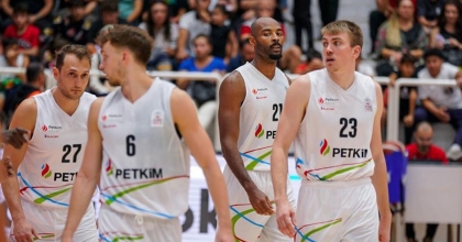 ALİAĞA PETKİMSPOR, EVİNDE KAYBETMEYEN 5 TAKIMDAN BİRİSİ