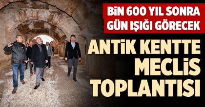 ANTİK KENTTE MECLİS TOPLANTISI