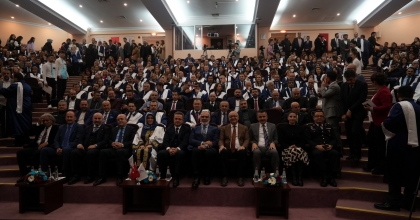 CELAL BAYAR ÜNİVERSİTESİNDE YENİ AKADEMİK YIL BAŞLADI