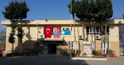 55 YILLIK İLKOKUL YIKILDI