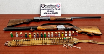 17 YAŞINDAKİ GENCİN ÜZERİNDE RUHSATSIZ TÜFEK ELE GEÇİRİLDİ