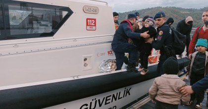 23 DÜZENSİZ GÖÇMEN YAKALANDI