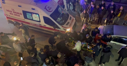 MOTOSİKLET YAYAYA ÇARPTI