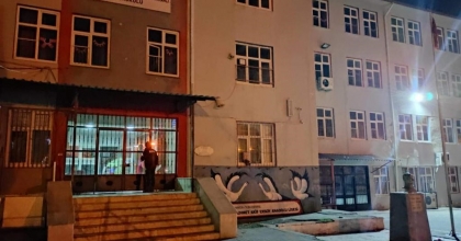 OKUL BAHÇELERİNE GECE KONTROLÜ