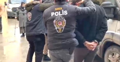 EŞ ZAMANLI DOLANDIRICILIK OPERASYONUNDA 5 KİŞİ TUTUKLANDI