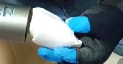 PARFÜM ŞİŞESİNE UYUŞTURUCU GİZLEMİŞLER