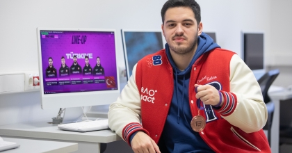 TÜRKİYE'Yİ E-SPOR'DA GURURLANDIRAN BAŞARI