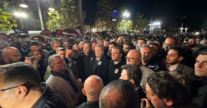 ŞEHİT CENAZESİNDE ÖZGÜR ÖZEL'E TEPKİ