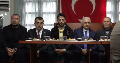 BAKAN TEKİN’DEN ŞEHİT AİLESİNE TAZİYE