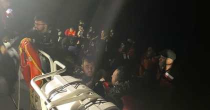 BODRUM'DA 81 DÜZENSİZ GÖÇMEN YAKALANDI