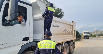 BODRUM’DA HAFRİYAT KAMYONLARINA SIKI DENETİM