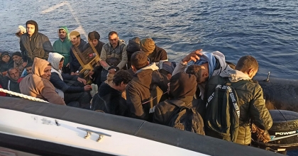 DATÇA’DA 60 DÜZENSİZ GÖÇMEN YAKALANDI