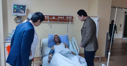 GÖÇÜKTEN SAĞ KURTULAN MADENCİYİ ZİYARET ETTİ