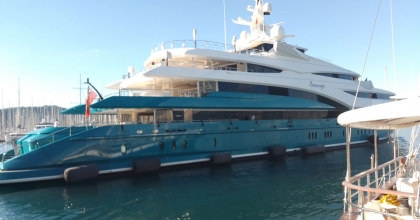 HİNTLİ MİLYARDERİN MEGA YATI FETHİYE’DE 30 TON YAKIT ALDI