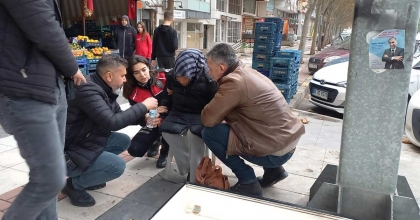 İNTİHAR GİRİŞİMİNDEKİ KADINI POLİS EKİPLERİ KURTARDI  