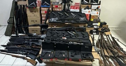 MANİSA’DA SİLAH KAÇAKÇILARINA OPERASYON: 2 KİŞİ TUTUKLANDI