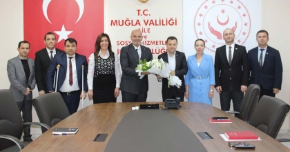 MUĞLA AİLE VE SOSYAL HİZMETLER MÜDÜRLÜĞÜ'NDE BAYRAK DEĞİŞİMİ YAPILDI  