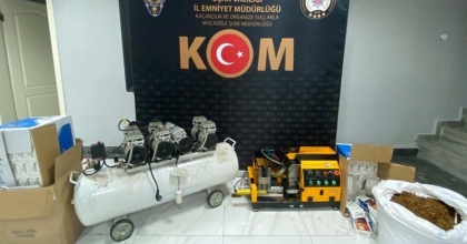 UŞAK’TA YÜKLÜ MİKTARDA KAÇAK MAKARON ELE GEÇİRİLDİ