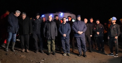 VALİ COŞKUN MADEN SAHASINA GİTTİ
