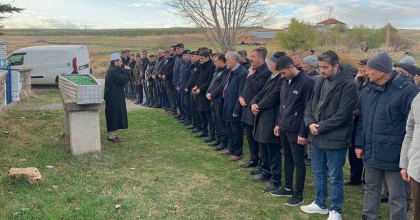 VEFAT EDEN KIBRIS GAZİSİ SON YOLCULUĞUNA UĞURLANDI  