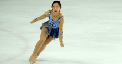 İZMİRLİ DENİZ BUZ PATENİNDE ALTIN MADALYA KAZANDI