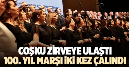 100. YIL MARŞI İKİ KEZ ÇALINDI
