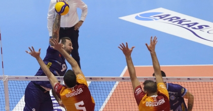 ARKAS SPOR, GALATASARAY DEPLASMANINDA