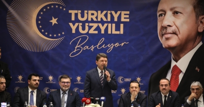 BAKAN TUNÇ: İZMİR AK BELEDİYECİLİK İÇİN HAZIR