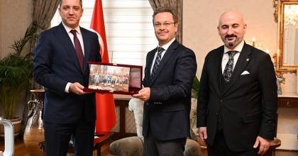 VALİ ÜNLÜ TTB BAŞKANI SAĞKAN'I AĞIRLADI