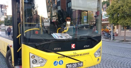 AYDIN BÜYÜKŞEHİR BELEDİYESİ TOPLU ULAŞIM ARAÇLARINA SİYAH KURDELE ASTI