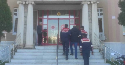 ÇEŞİTLİ SUÇLARDAN ARANAN 7 ŞÜPHELİ KISKIVRAK YAKALANDI  