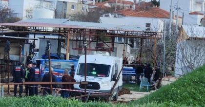 ÇEŞME'DE KARI-KOCAYI VURUP KATİL OLAN ESKİ MUHTAR TUTUKLANDI