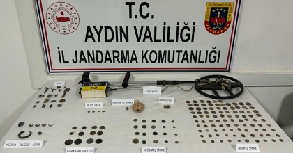 ELİNDEKİ TARİHİ ESERLERİ 40 BİN DOLARA SATMAK İSTERKEN SUÇÜSTÜ YAKALANDI