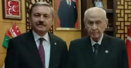 ESKİ BAŞHEKİM BAŞKAN ADAYI OLDU