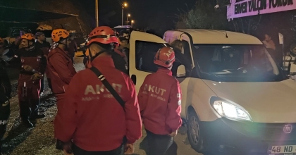 FETHİYE'DE KAYBOLAN 4 YAŞINDAKİ YABANCI UYRUKLU ÇOCUK BULUNDU