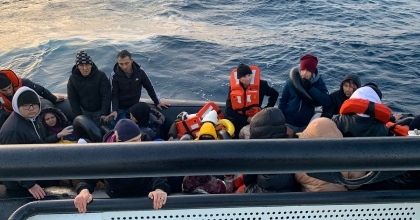 GÖÇMENLERİN YASA DIŞI AVRUPA YOLCULUĞU, İZMİR'DE BİTTİ