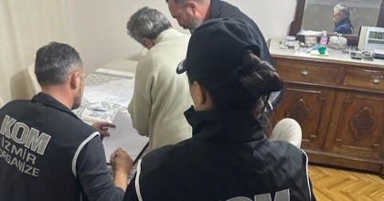 İZMİR'DE FETÖ ŞÜPHELİLERİNE YÖNELİK OPERASYON: 14 GÖZALTI