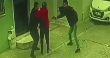 İZMİR'DEKİ DÜELLODA TABANCAYLA YARALAMA ANI KAMERADA  