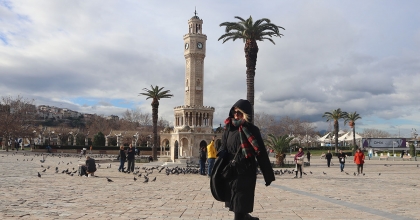 İZMİRLİLER 7 YILDIR KAR HASRETİ ÇEKİYOR